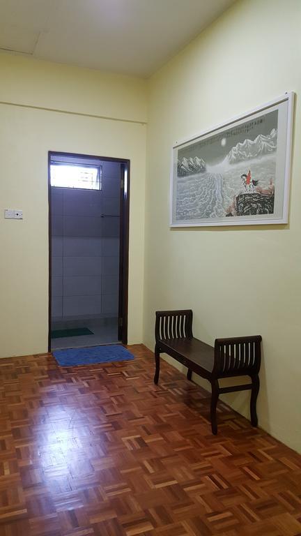 Ellis Lot 310 Villa Kuching Exterior foto