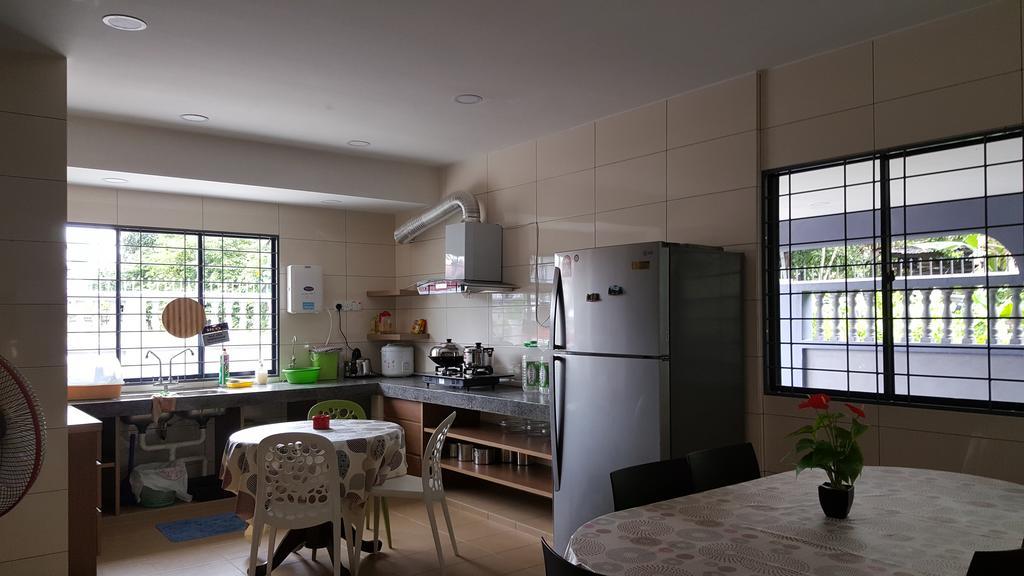Ellis Lot 310 Villa Kuching Exterior foto